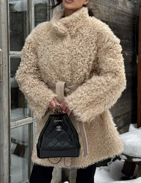 Двухсторонняя женская шуба - дубленка из меха испанского тиградо в бежевом цвете