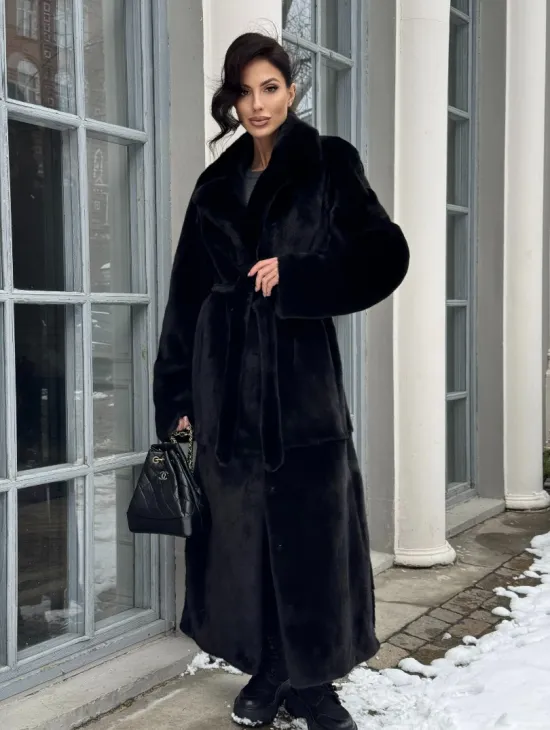 Классическая шуба из норки Blackglama с английским воротником и боковыми шлицами