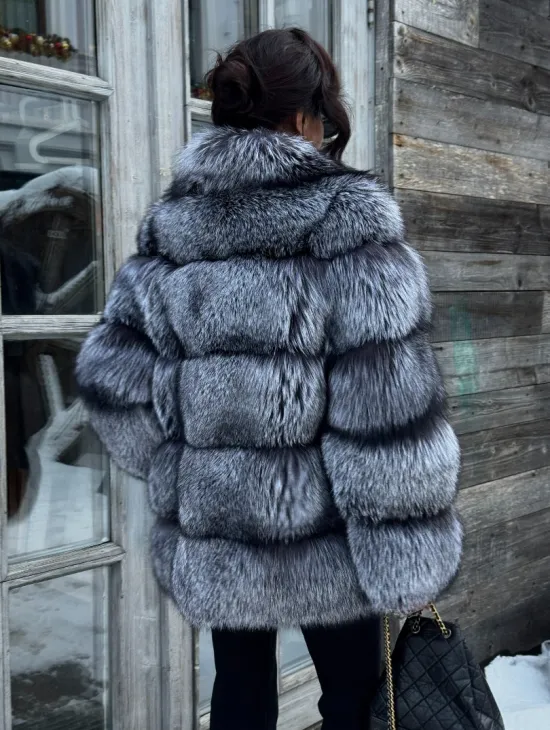 Шикарный полушубок из чернобурки Premium collection, английский воротник