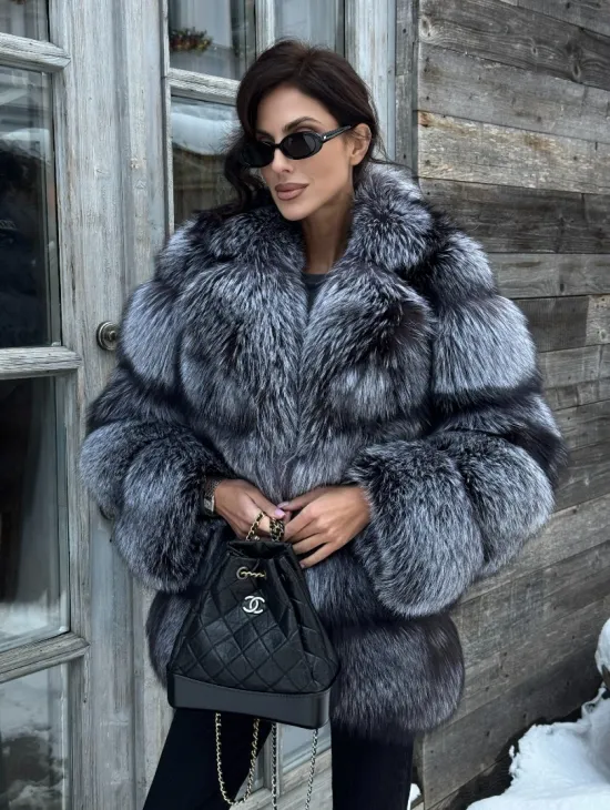 Шикарный полушубок из чернобурки Premium collection, английский воротник