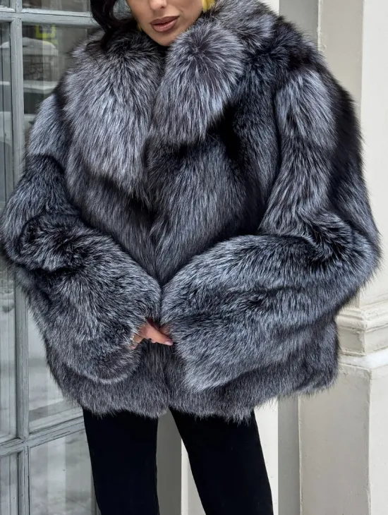 Короткий женский полушубок из чернобурки английский воротник