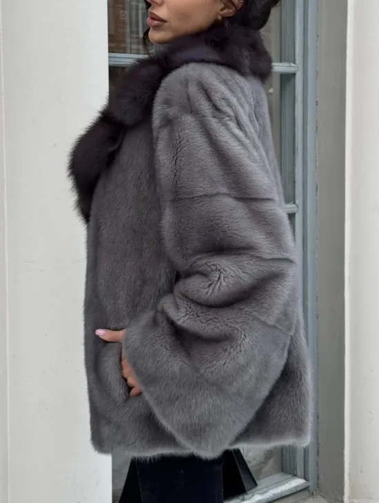 Автоледи шуба норковая с воротником из меха куницы - серый графит