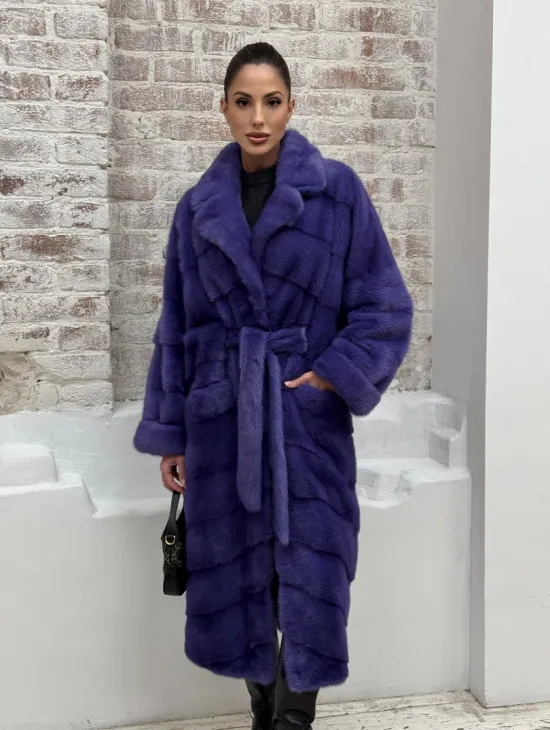Норковая шуба кимоно с английским воротником в фиолетовом цвете