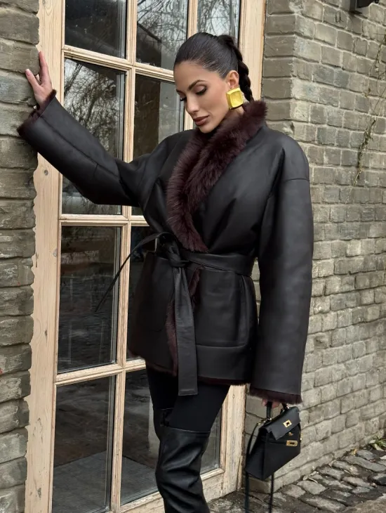 Двухсторонняя женская дубленка из итальянской тосканы Brown