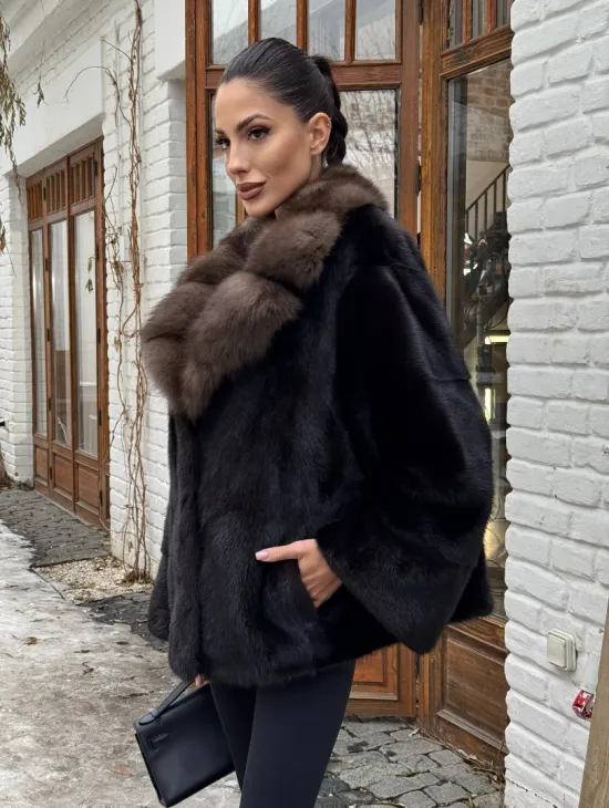 Полушубок норковый оверсайз с воротником и меха куницы