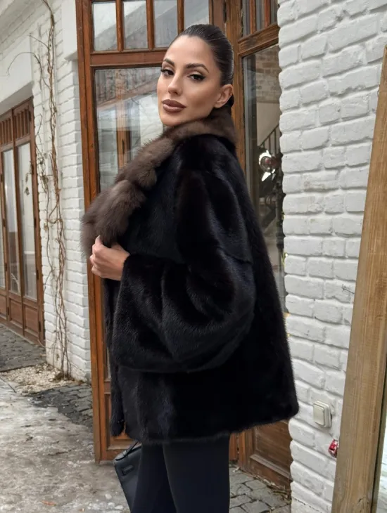 Полушубок норковый оверсайз с воротником и меха куницы