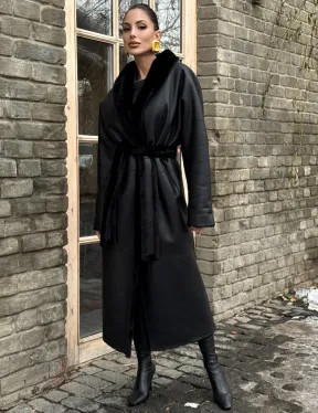 Двусторонняя модная дублёнка на запах из меха мериноса