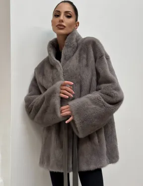 Норковый полушубок кимоно с V-образным воротником в сером цвете