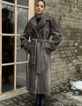 Прямая норковая шуба Luxury Line с меховым поясом и шлицами по бокам