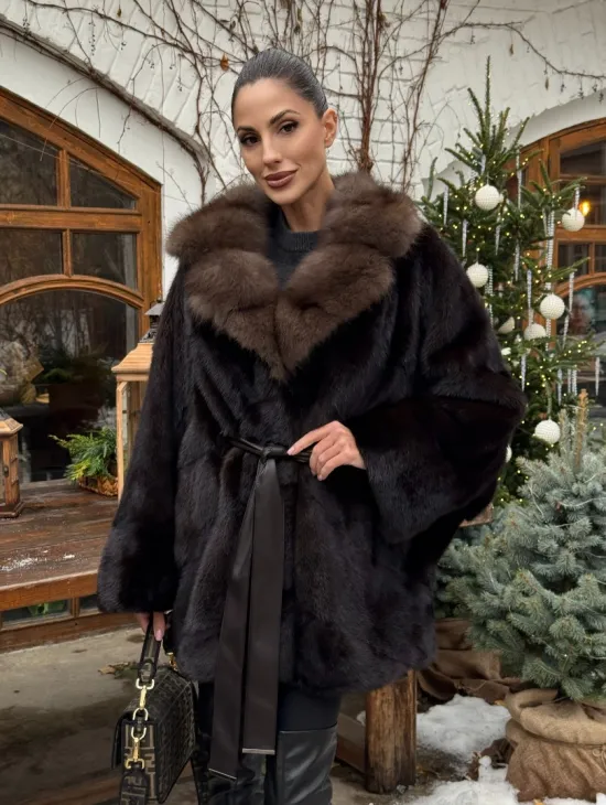 Норковый полушубок Mahogany с воротником из меха куницы - Летучая мышь