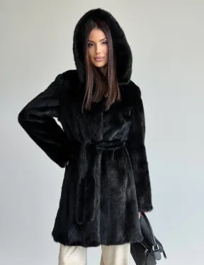 Норковая шуба с капюшоном и меховым поясом в цвете Black