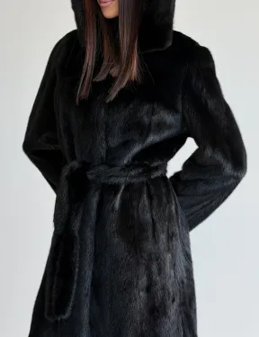 Норковая шуба с капюшоном и меховым поясом в цвете Black
