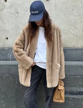 Норковый жакет в натуральном цвете пастель с V-образным воротником