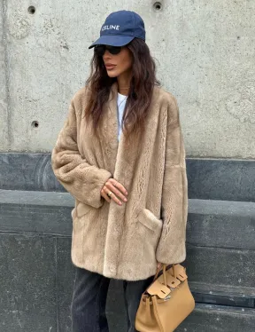 Норковый жакет в натуральном цвете пастель с V-образным воротником