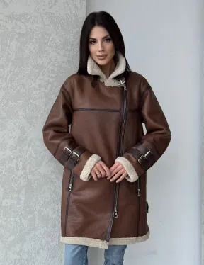 Удлиненная дубленка авиатор в коричневом цвете - винтажный стиль
