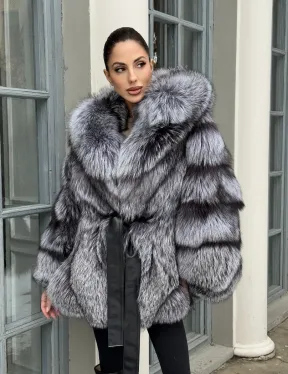 Шуба - пончо из чернобурки с капюшоном