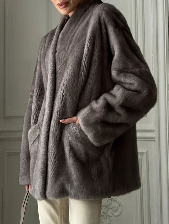 Женский меховой норковый полушубок с V-образным воротником