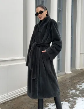 Модная норковая шуба в цвете графит с V-образным воротником