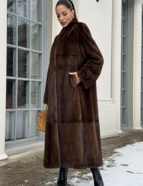 Цельнокроенная норковая шуба из североамериканской норки соболиного оттенка