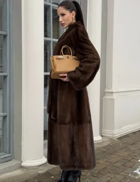 Цельнокроенная норковая шуба из североамериканской норки соболиного оттенка