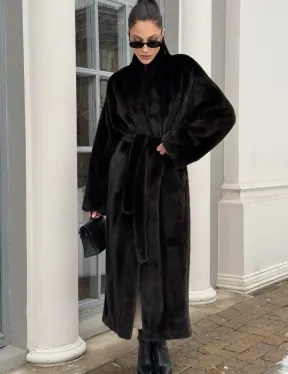 Натуральная коричневая норковая шуба в аукционном мехе SAGA FURS