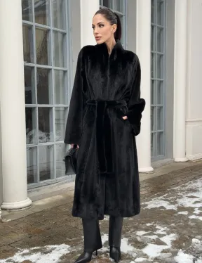 Натуральная женская норковая шуба из аукционного меха норки Blackglama