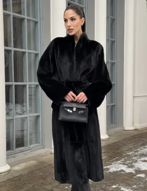 Натуральная женская норковая шуба из аукционного меха норки Blackglama