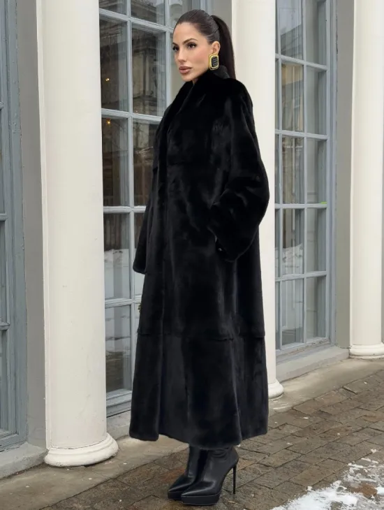 Цельнокроенная норковая шуба из аукционной норки Blackglama