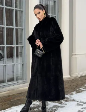 Цельнокроенная норковая шуба из аукционной норки Blackglama