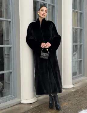 Цельнокроенная норковая шуба из аукционной норки Blackglama