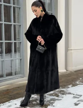 Цельнокроенная норковая шуба из аукционной норки Blackglama