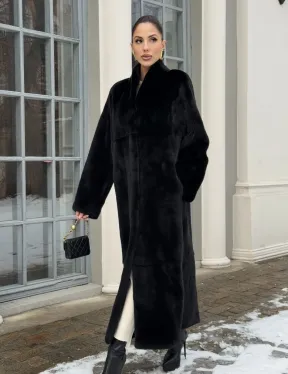 Цельнокроенная норковая шуба из аукционной норки Blackglama
