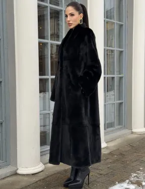 Цельнокроенная норковая шуба из аукционной норки Blackglama