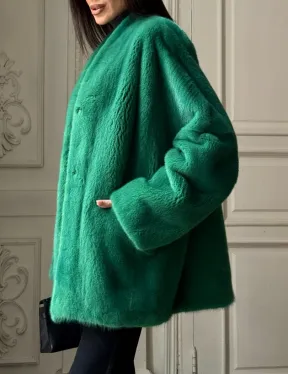 Изумрудный норковый полушубок с V-образным воротником