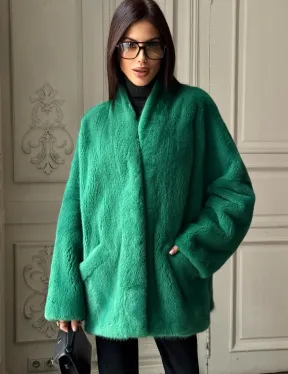 Изумрудный норковый полушубок с V-образным воротником