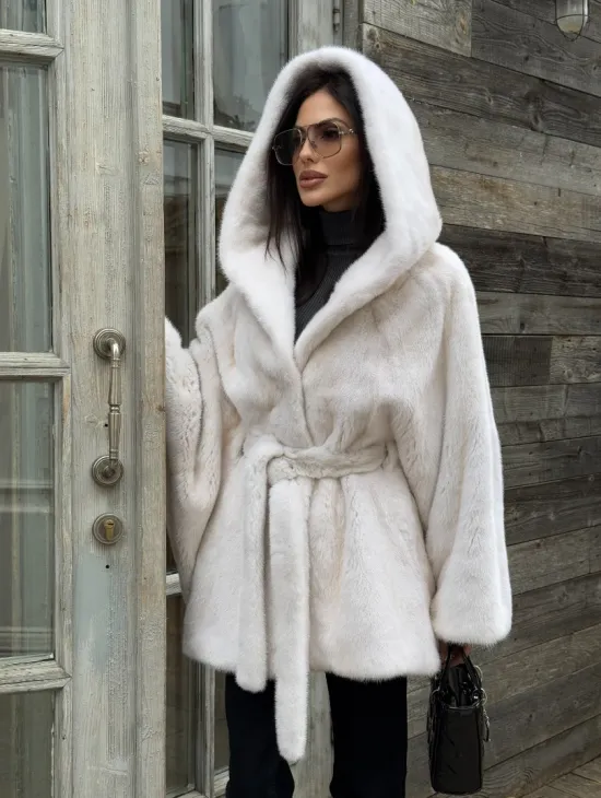 Шуба норковая летучая мышь с капюшоном, мех аукционная норка Palomino