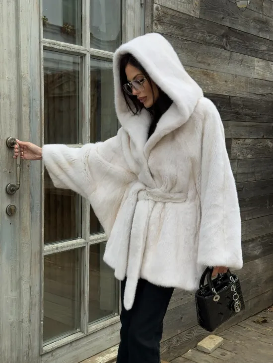 Шуба норковая летучая мышь с капюшоном, мех аукционная норка Palomino