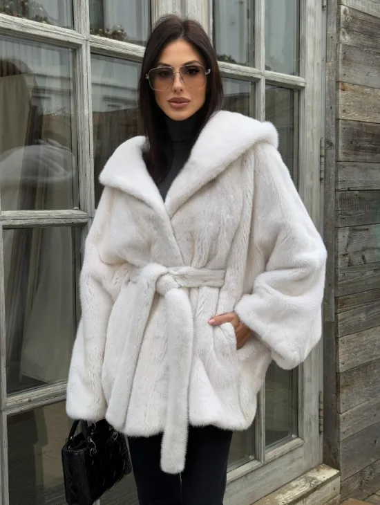 Шуба норковая летучая мышь с капюшоном, мех аукционная норка Palomino