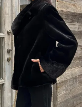 Короткий меховой полушубок из стриженной норки, английский воротник