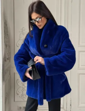 Полушубок из меха премиальной плюшевой норки Electric Blue