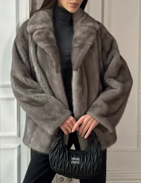 Норковый жакет классического кроя с прорезными карманами клапанами