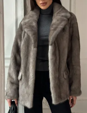 Норковый жакет классического кроя с прорезными карманами клапанами