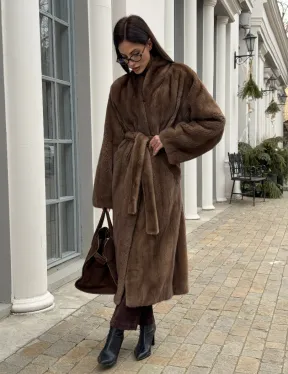 Натуральная шуба пастель из скандинавской норки SAGA FURS SUPERIOR