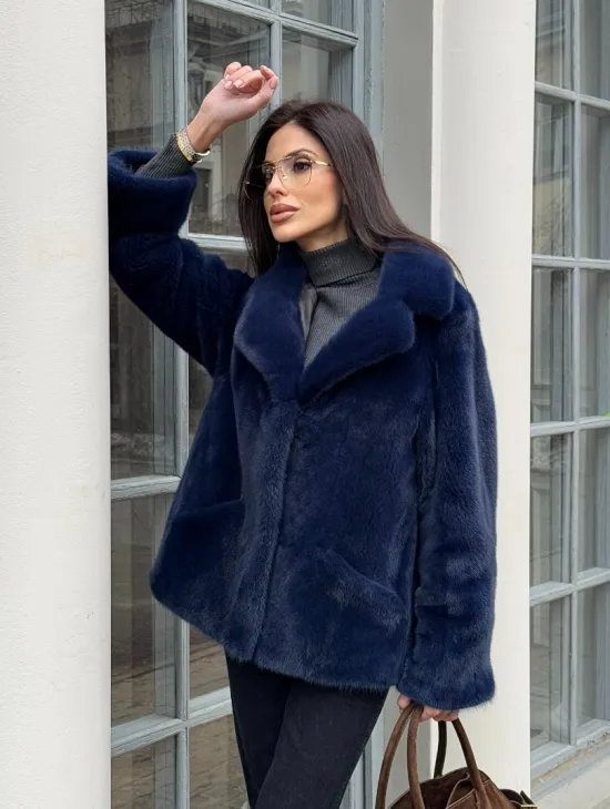 Синий норковый полушубок с английским воротником