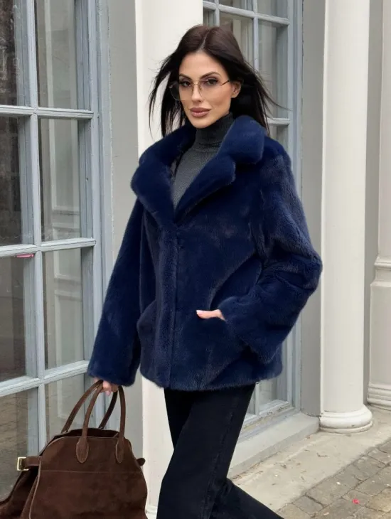 Синий норковый полушубок с английским воротником
