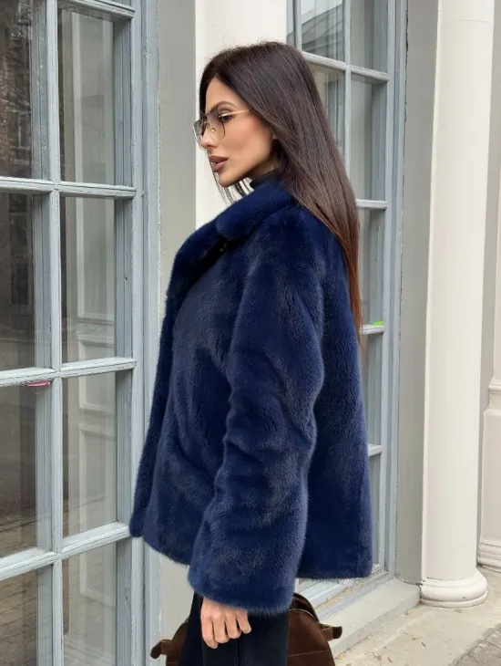 Синий норковый полушубок с английским воротником