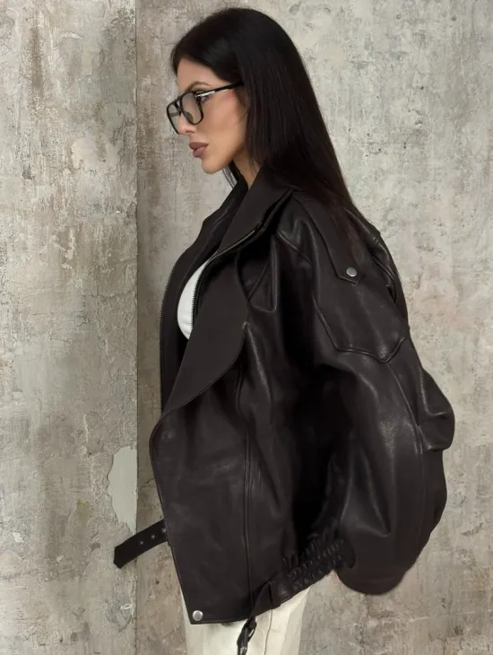 Модная кожаная куртка - бомбер на резинке из натуральной гладкой кожи
