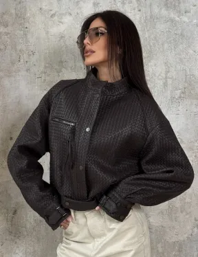Женский бомбер из натуральной плетёной кожи