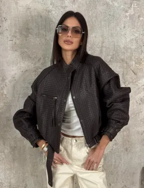 Женский бомбер из натуральной плетёной кожи