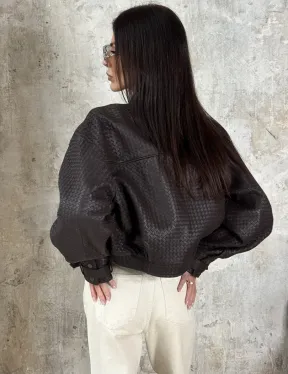 Женский бомбер из натуральной плетёной кожи